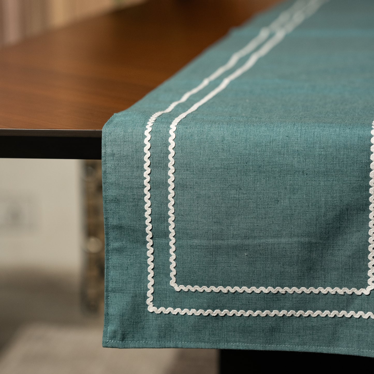 Minimalist Linen - Table Runner