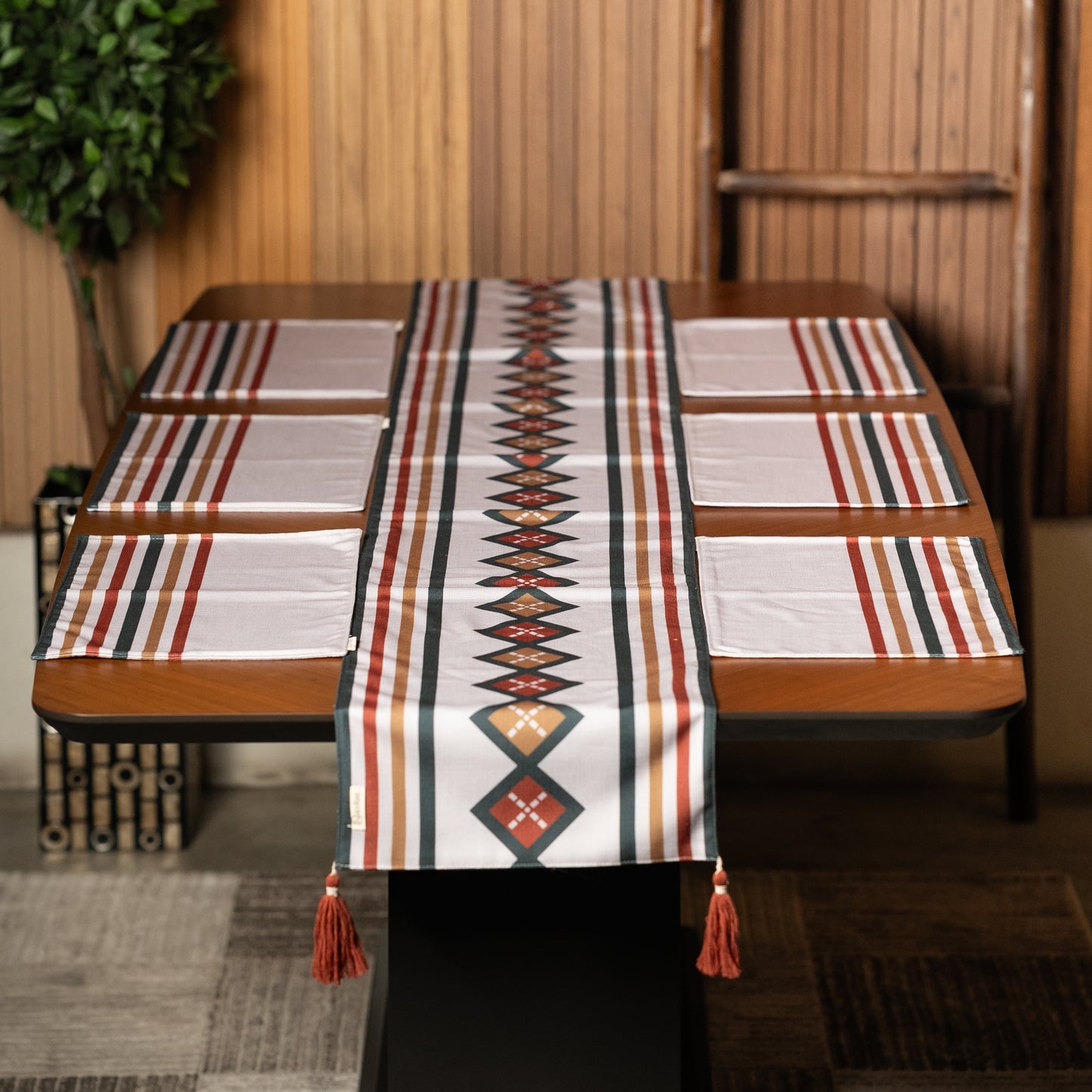 Mystical Nomad -Dining Set