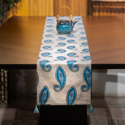 Sangria Keri  Table Runner