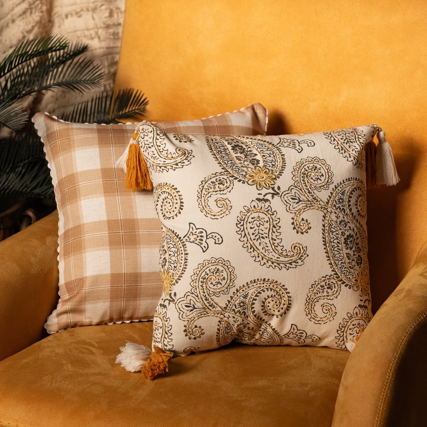 Paisley Scallops (Set of 2)